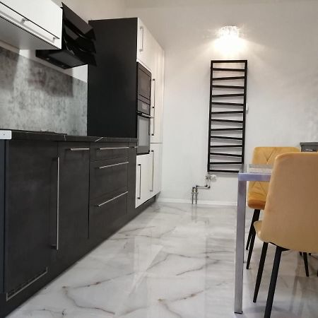 Bella Apartment - Kosice Historical Center Luaran gambar